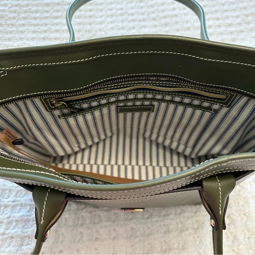 Dooney & Bourke Olive Green Bag - Picture 2 of 4